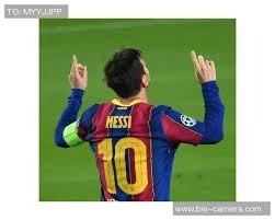 你晃任你晃！巴特勒篮下脚步变换 但仍被麦克丹尼尔斯稳稳封盖