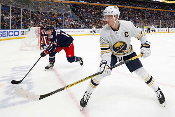 热血对决，荣耀时刻，「决胜巅峰」斗技赛第3赛季冠军诞生！